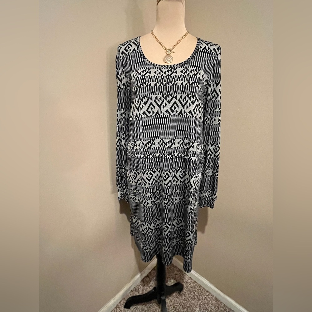 Line & Dot  Black & Grey Geometric Pattern Dress, size Small